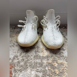 Adidas Yeezy "Cream White"